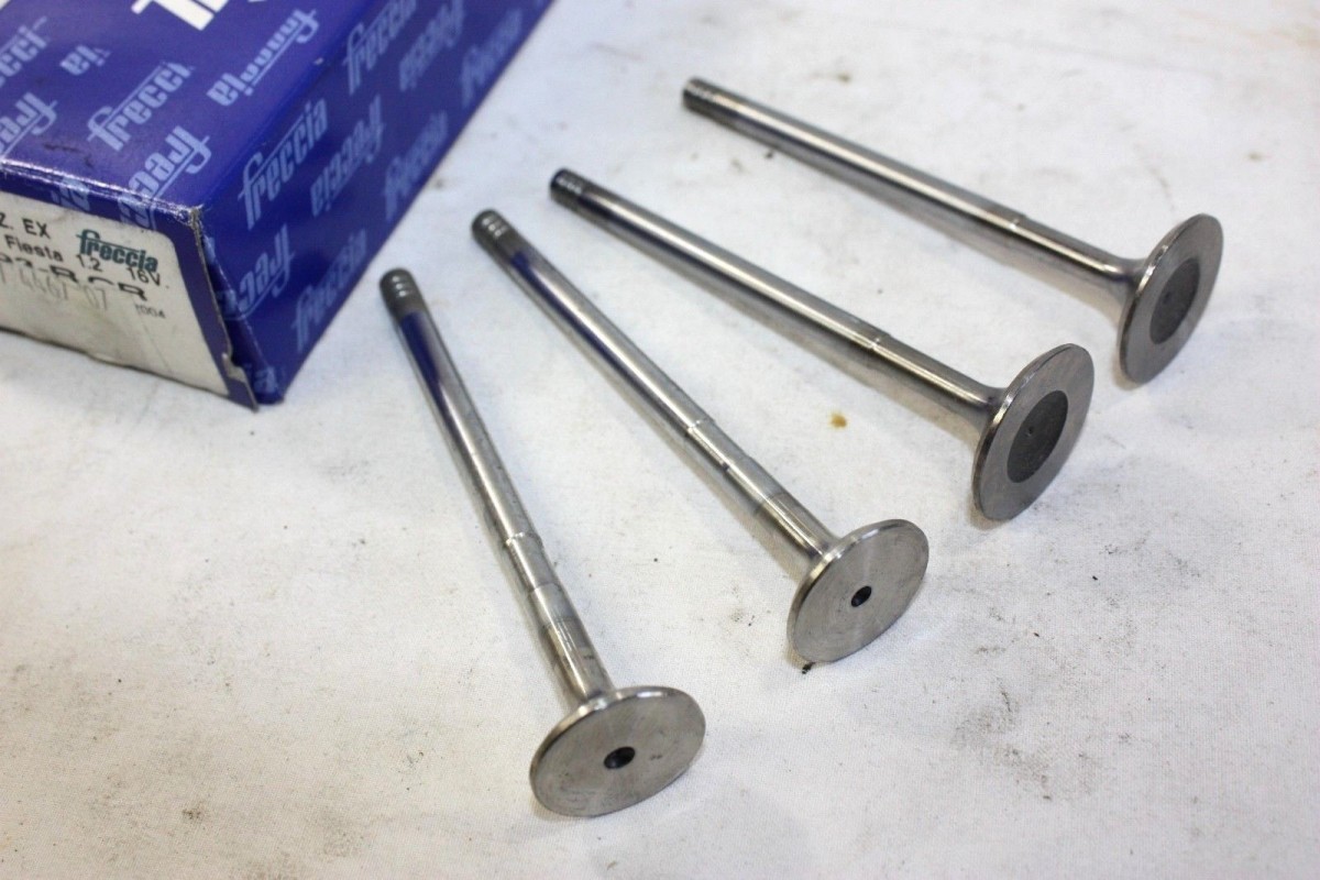 LOT DE 4 SOUPAPES ADM/ECHAP FRECCIA...POUR FORD FIESTA 1.2 16V - Tr...