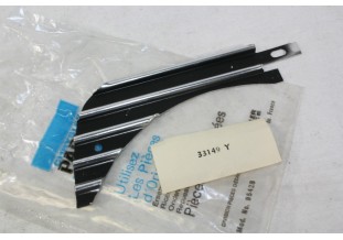 ENJOLIVEUR INFERIEUR DE PHARE COTE GAUCHE...SIMCA TALBOT 1301 1501 ...