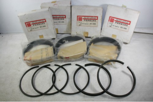 KIT DE 4 JEUX DE SEGMENTS DE PISTON PERKINS ...CAMIONS UTILITAIRES ...