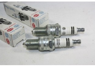LOT DE 2 BOUGIES CHAMPION 101000026...AUDI A6  VW GOLF III POLO III...