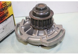 POMPE A EAU AIRTEX 1338...POUR VW POLO II 1.3 - 1.4 DIESEL - Tracau...