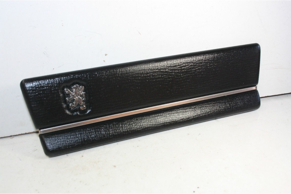 CACHE OU HABILLAGE INTERIEUR...404 204 304 504 104 205 - Tracauto1950