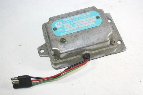 REGULATEUR MOTOROLA 8RV3001 24V POUR ALTERNATEUR...POUR CAMIONS IVE...