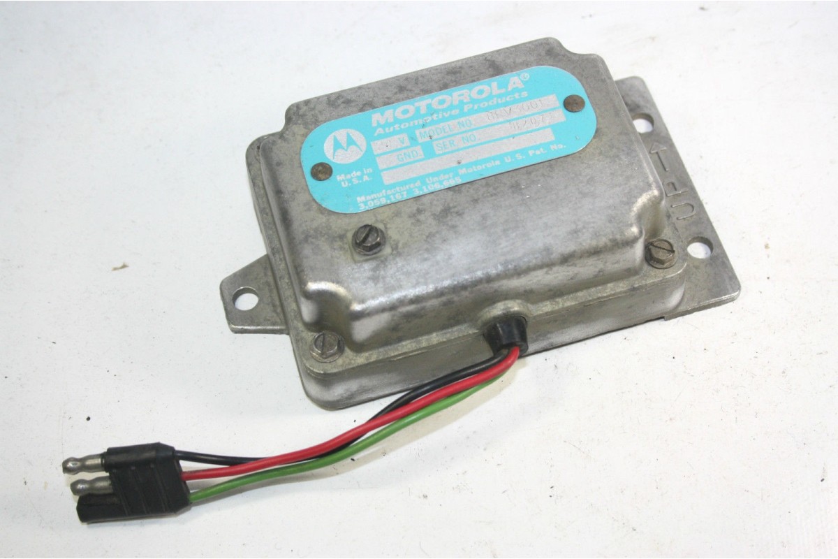 REGULATEUR MOTOROLA 8RV3001 24V POUR ALTERNATEUR...POUR CAMIONS IVE...