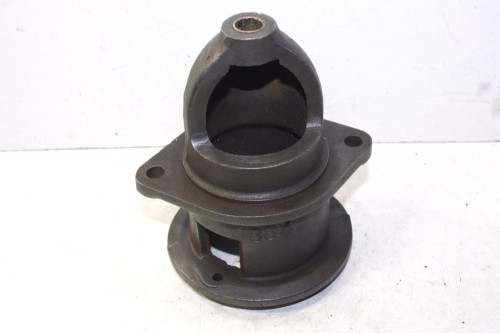 NEZ DE DEMARREUR RENAULT n°884 D/82mm...RENAULT AG CH Type 85 - Tra...