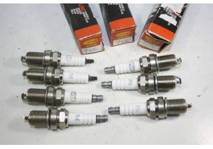 LOT DE 7 BOUGIES MAGNETI MARELLI 7LC...SAAB 900/9000 BMW 518 AUSTIN...