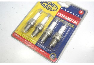 JEU DE 4 BOUGIES MAGNETTI MARELI 8LC...CITROEN VISA GTI JAGUAR XJR ...