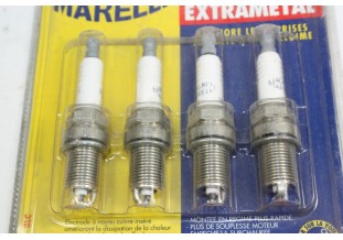 JEU DE 4 BOUGIES MAGNETTI MARELI 8LC...CITROEN VISA GTI JAGUAR XJR ...