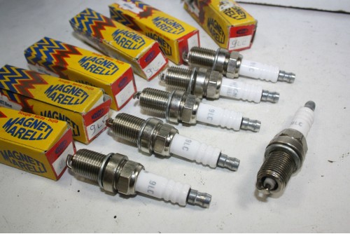 LOT DE 6 BOUGIES MAGNETI MARELLI 9LC...ALPINE A610 3.0 TURBO ALFA 3...