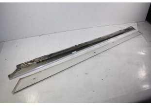 BAGUETTE D'EMBASE DE VITRE ARRIERE GAUCHE...POUR RENAULT R8 R8S R8...