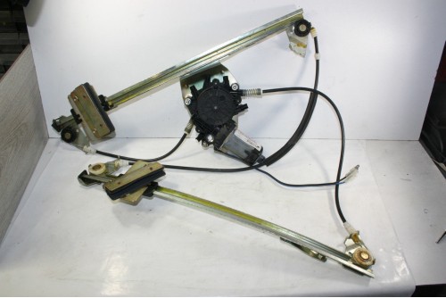 MECANISME DE LEVE VITRE ELECTRIQUE GAUCHE BOSCH...VW GOLF 3 VENTO A...