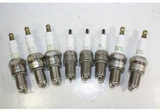 LOT DE 8 BOUGIES SEV MARCHAL DIVERS...AUTOS MOTOS UTILITAIRES DIVER...