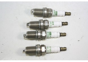 JEU DE 4 BOUGIES MARCHAL M 114...CITROEN VISA GTI FIAT HONDA LIGIER...