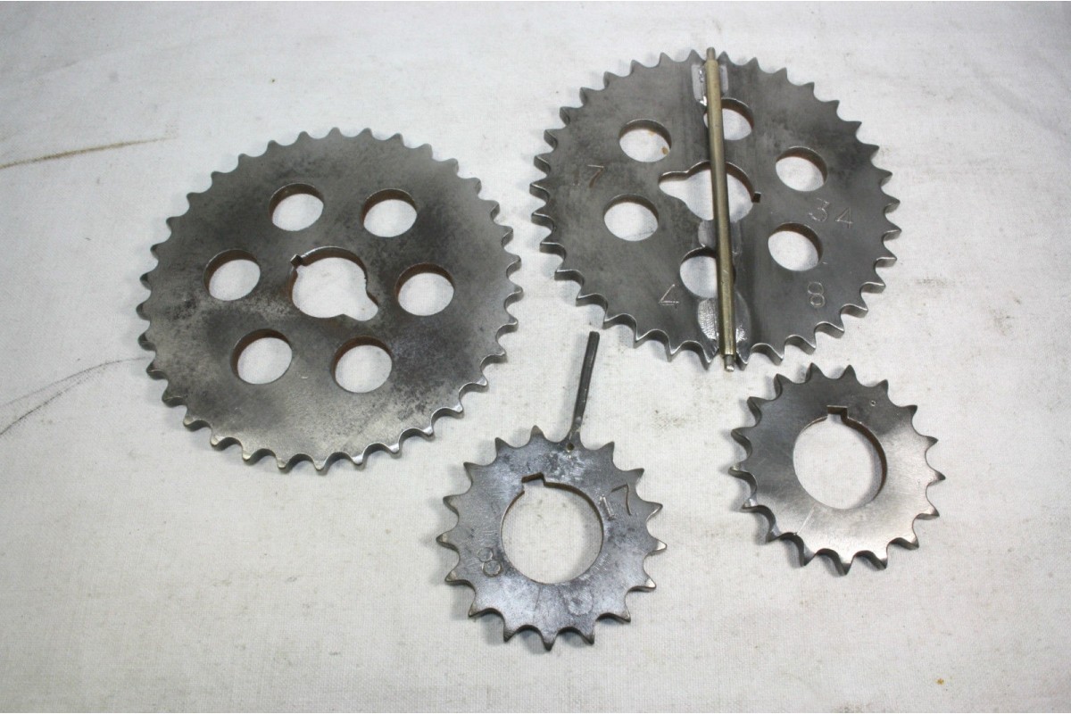 LOT DE PIGNONS DE DISTRIBUTION...POUR RENAULT R8 R10 R4L FLORIDE - ...