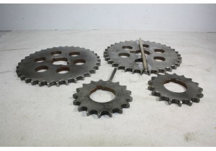 LOT DE PIGNONS DE DISTRIBUTION...POUR RENAULT R8 R10 R4L FLORIDE - ...