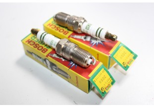 LOT DE 2 BOUGIES BOSCH SUPER H5DC..ALPINE GT RENAULT R5 FUEGO PEUGE...