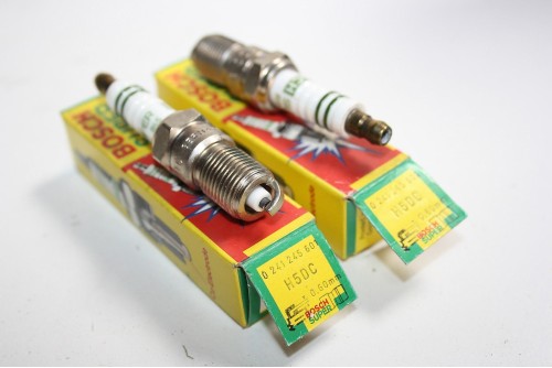 LOT DE 2 BOUGIES BOSCH SUPER H5DC..ALPINE GT RENAULT R5 FUEGO PEUGE...