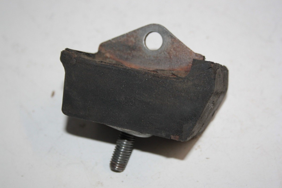 SILENTBLOC SUPPORT MOTEUR PAULSTRA...RENAULT ALPINE A110 A310 R16TX...