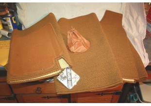 JEU DE TAPIS DE SOL AVANT AUTO-CARPETTE NEUF...BMW 1500 1600 1800 2...