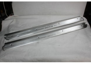 PAIRE DE SEUILS DE PORTE AVANT...JAGUAR XJ6 SERIE III 4.2 - Tracaut...