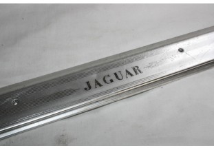 PAIRE DE SEUILS DE PORTE AVANT...JAGUAR XJ6 SERIE III 4.2 - Tracaut...
