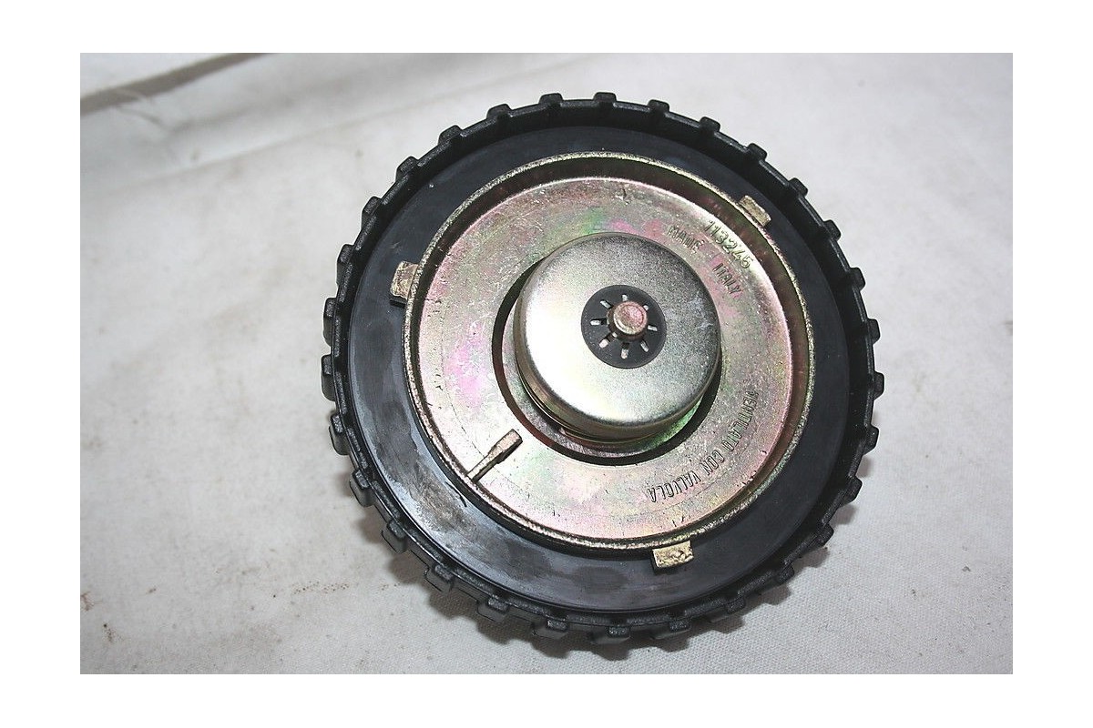 BOUCHON D' ESSENCE ANTIVOL...FIAT IVECO UTILITAIRES CAMIONS - Trac...