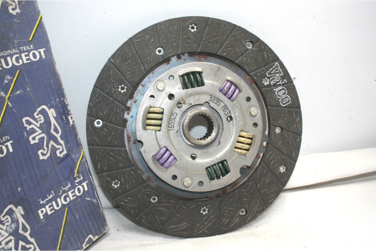 DISQUE D'EMBRAYAGE 23 CANNELURES D/215mm VALEO...PEUGEOT J7 J9 - T...