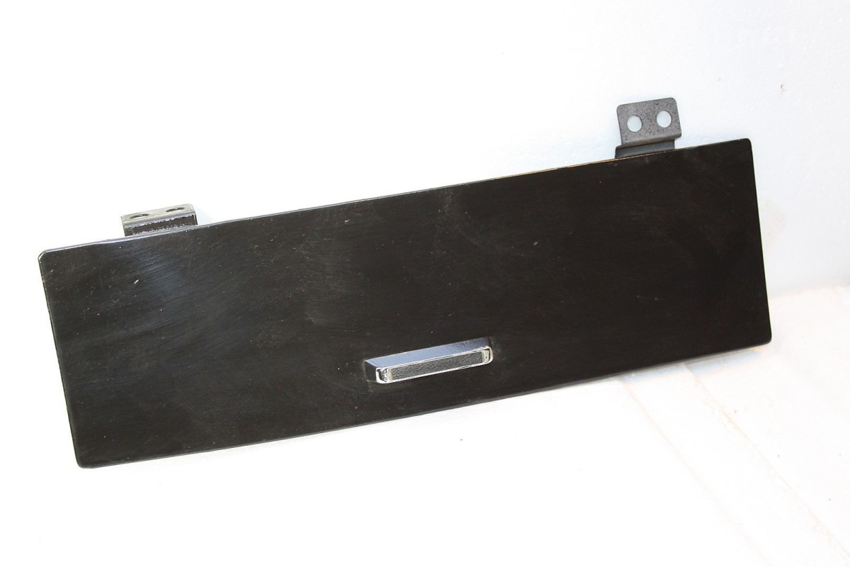 PORTE DE BOITE A GANT...CITROEN DS - Tracauto1950