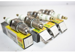 JEU DE 4 BOUGIES BOSCH SUPER W8DTC..AUDI 80 100 QUATTRO PEUGEOT 505...