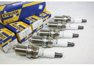 LOT DE 5 BOUGIES EYQUEM RFC 42LS...CITROEN VISA GTI FIAT HONDA LIGI...