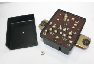 BOITIER DE RACCORD ELECTRIQUE TRACTEUR / REMORQUE 24v...CAMION SAVI...