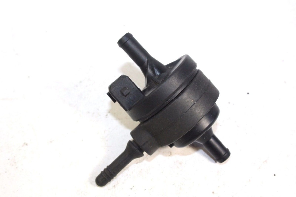 VANNE DE PURGE DE CONTROLE D'AIR...SAAB 900 II 2.3 SE CABRIOLET 19...