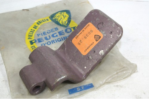 CHARNIERE SUP DE PORTE AVANT GAUCHE...POUR PEUGEOT J7 - Tracauto1950