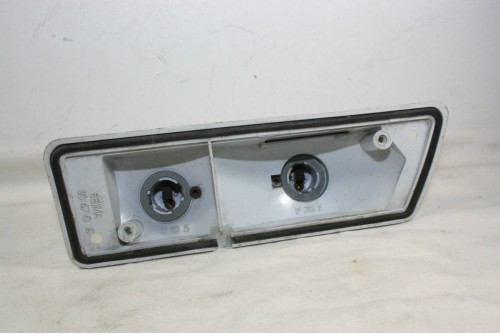 PLATINE DE FEU AVANT GAUCHE SEIMA 10470...RENAULT R14 - Tracauto1950