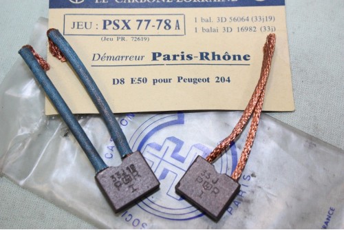 CHARBONS PSX 77-78A POUR DEMARREUR PARIS RHONE..POUR PEUGEOT 204 - ...