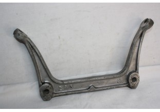 SUPPORT DE MOTEUR AVANT...PEUGEOT 403 - Tracauto1950