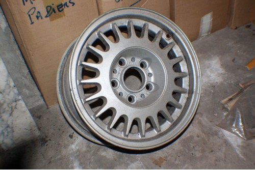 JANTE ALU D' ORIGINE 15"...BMW E20 1500 1600 1800 2002 - Tracauto...