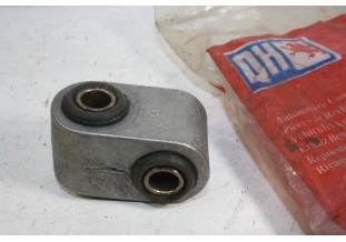 LOT DE 2 OEIL DE CREMALLIERE...AUTOS ANCIENNES