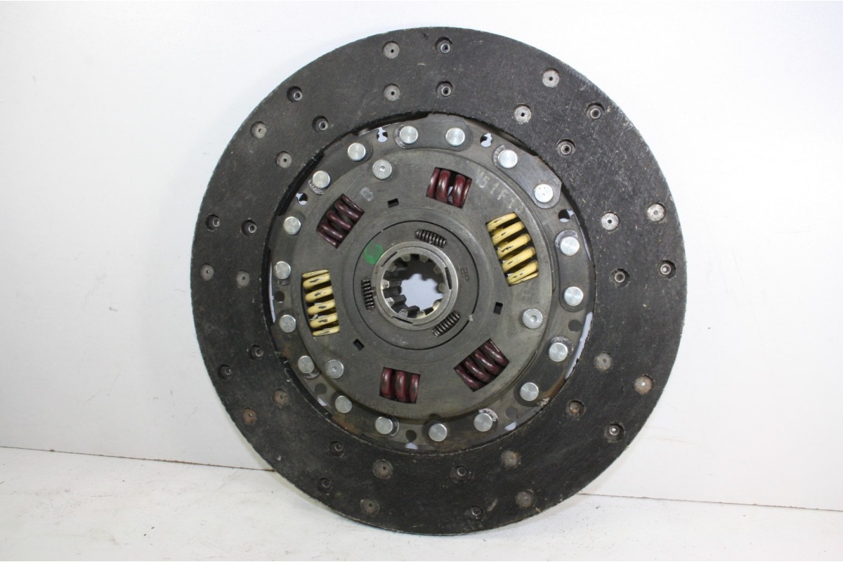 DISQUE D'EMBRAYAGE AP M51F13...AUTOS ANCIENNES - Tracauto1950