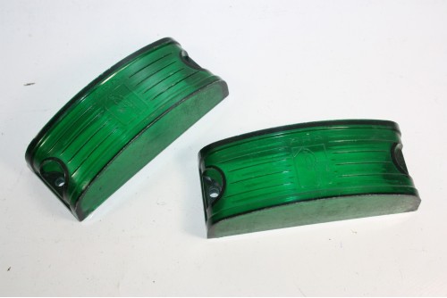 PAIRE DE CABOCHONS DE GABARIT ARA...AUTOS CAMIONS UTILITAIRES - Tra...