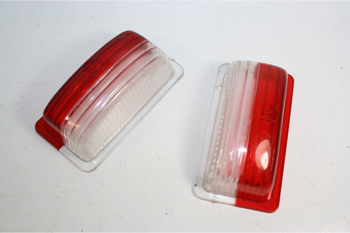 PAIRE DE CABOCHONS DE GABARIT ML...CAMIONS UTILITAIRES AUTOS - Trac...