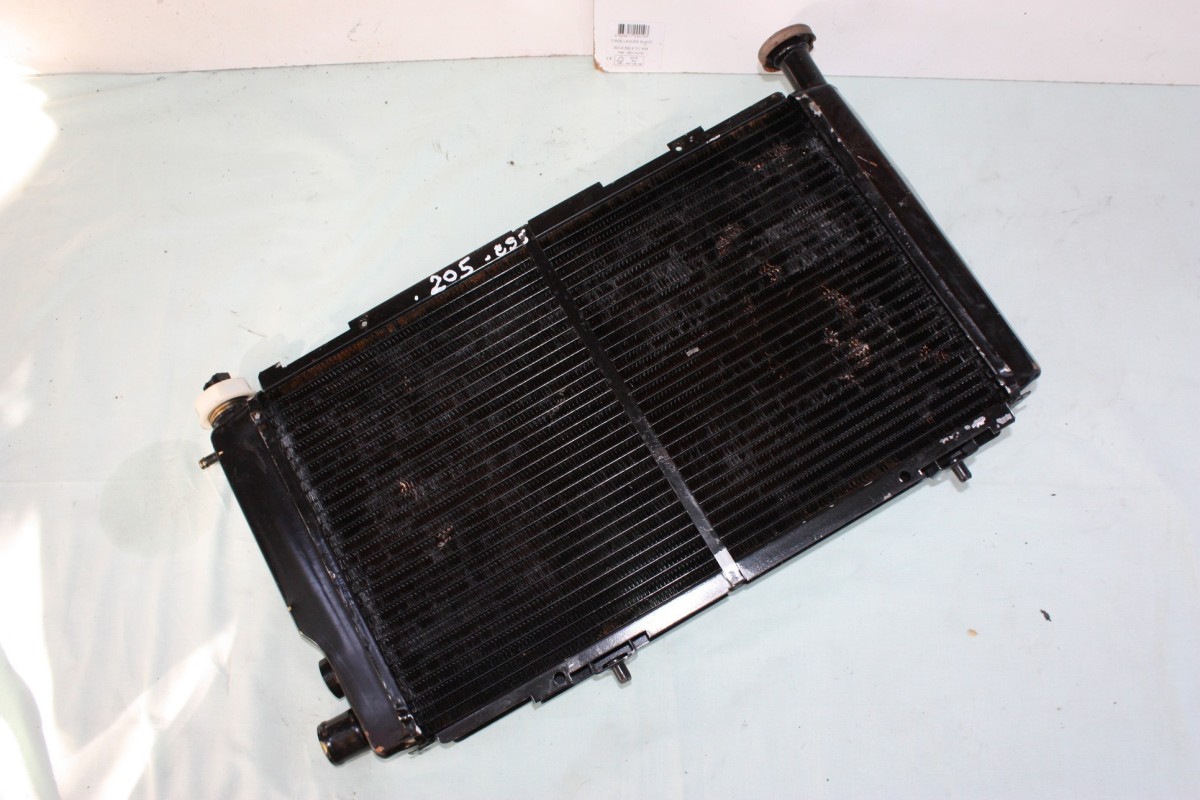 RADIATEUR REFROIDISSEMENT MOTEUR...PEUGEOT 205 ESSENCE - Tracauto1950
