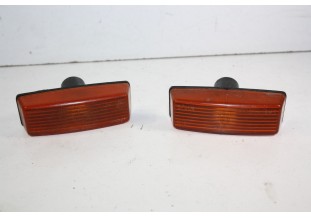 PAIRE DE CABOCHONS DE FEUX D'AILES LEP 6703...AUSTIN METRO - Traca...