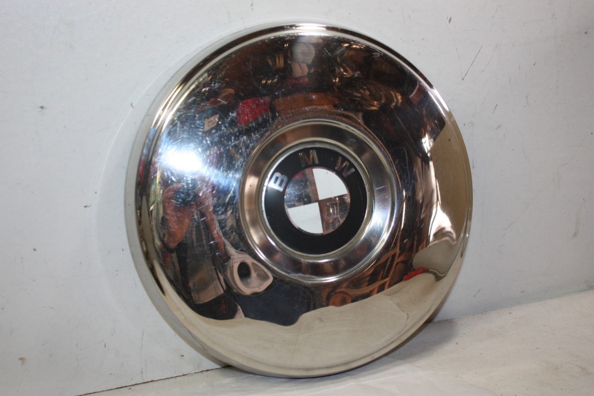 ENJOLIVEUR DE ROUE D/268mm...BMW 1602 2002 1800 1802 - Tracauto1950