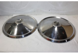 LOT DE 2 ENJOLIVEURS DE ROUE D/280mm...PEUGEOT 404 - Tracauto1950