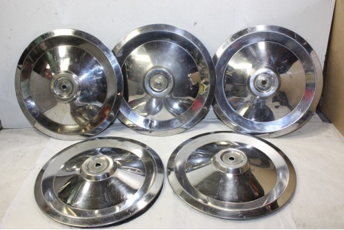 JEU DE 5 ENJOLIVEURS DE ROUE D/255mm...PEUGEOT 204 304 - Tracauto1950