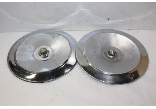 LOT DE 2 ENJOLIVEURS DE ROUE D/235mm...RENAULT DAUPHINE - Tracauto1950