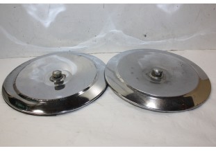 LOT DE 2 ENJOLIVEURS DE ROUE D/235mm...RENAULT DAUPHINE - Tracauto1950