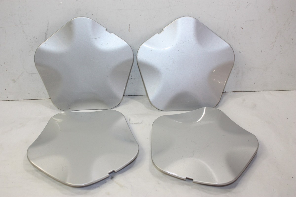 JEU DE 4 CENTRE D'ENJOLIVEURS DE ROUE D/100mm...AUTOS DIVERS - Tra...