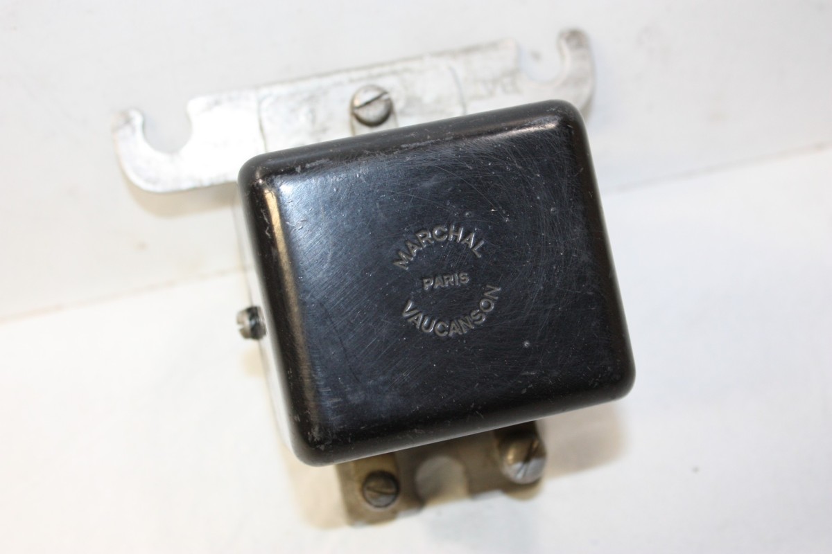 REGULATEUR 12V MARCHAL VAUCANSON CDR 023...FORD PANHARD DYNA 3 PEUG...